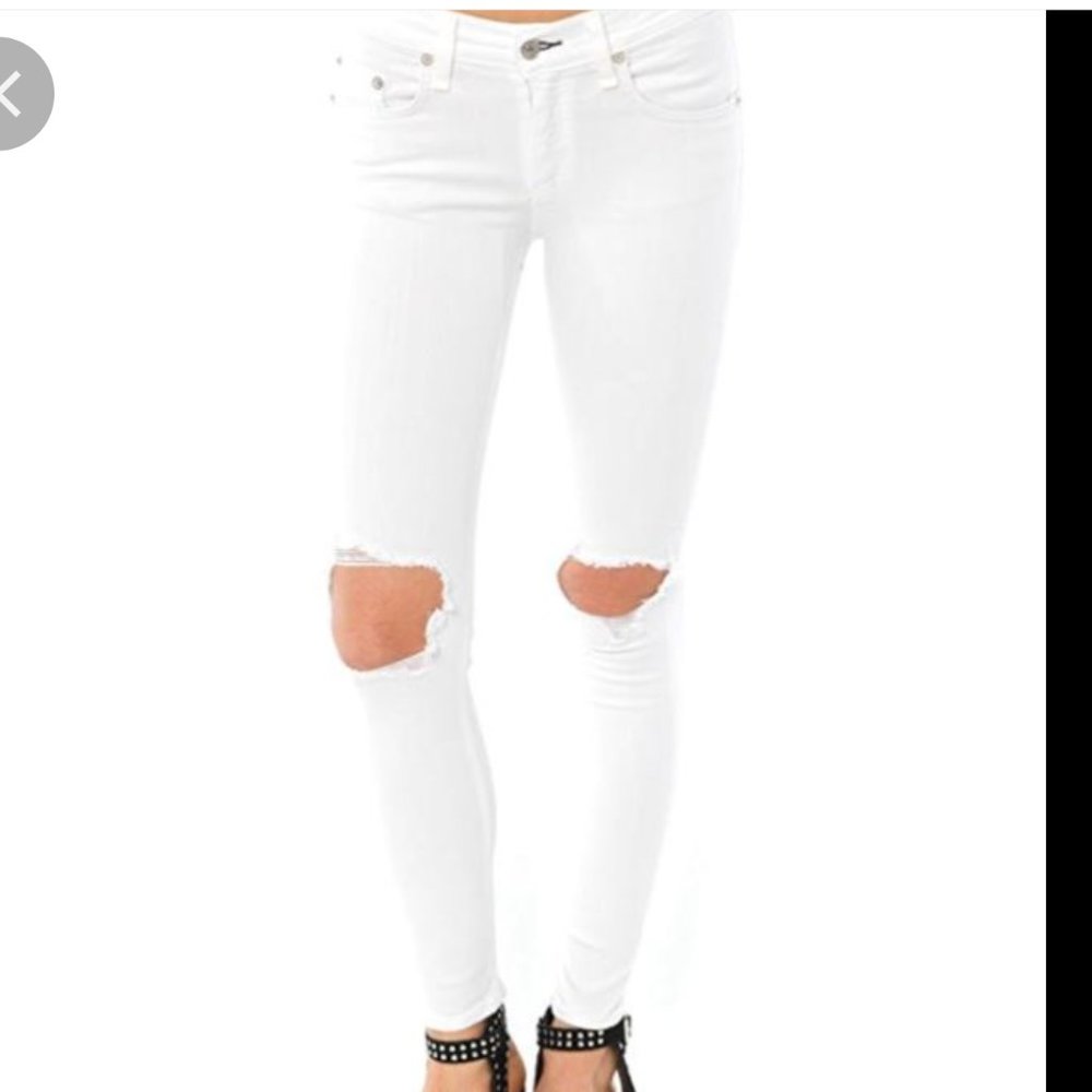 Rag & Bone Distressed Jeans size 26